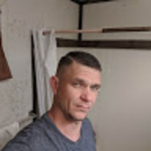 Meet your Posher, Dustin